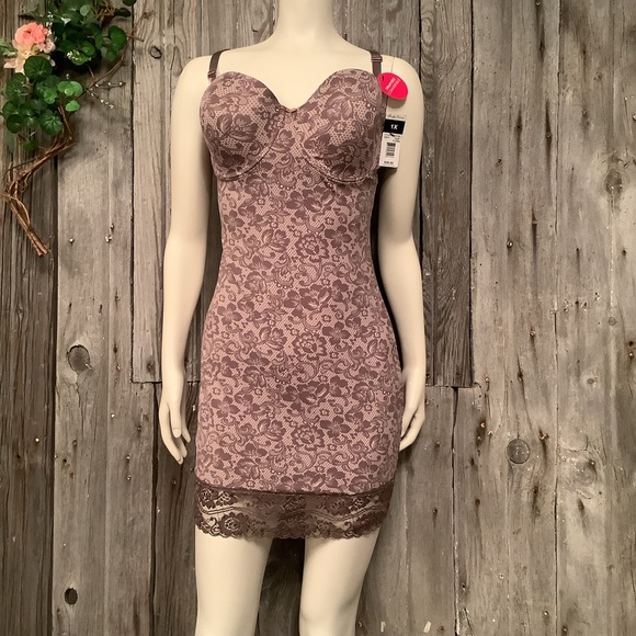 “Body Form” Strapless Convertible Shapewear Slip 1X - Picture 1 of 5